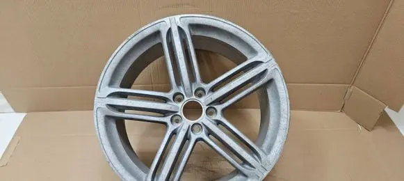 Audi Q5 SQ5 R20 alloy rim 8R0601025N