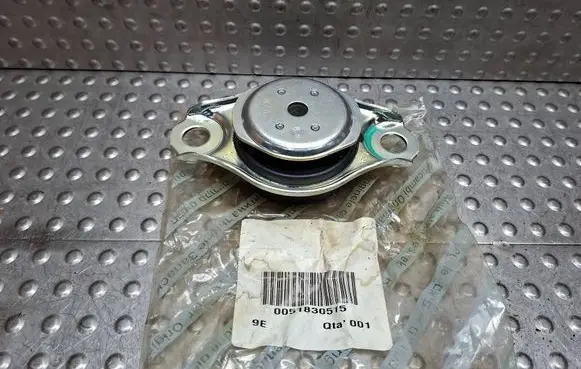 Fiat 500 Engine mount vacuum valve S26336442 51830515