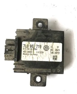 Volkswagen Touran I Other control units/modules 7L0907719