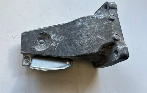 BMW M5 Engine mounting bracket 73681310