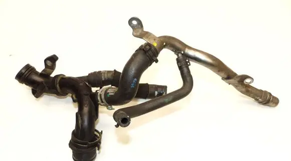 Renault Trafic III (X82) Engine coolant pipe/hose 210477021R P1010821