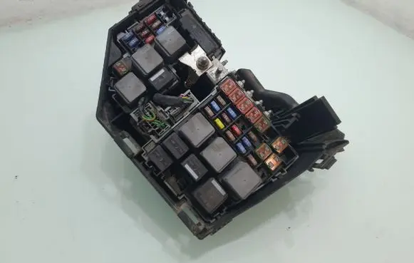 Ford Mondeo MK IV Fuse module 6G9T14A067AB