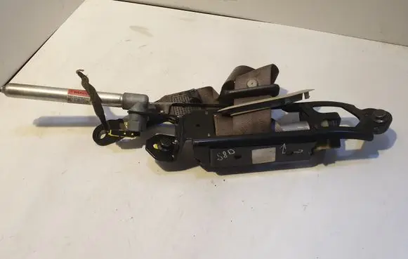 Volvo S80 Front seatbelt