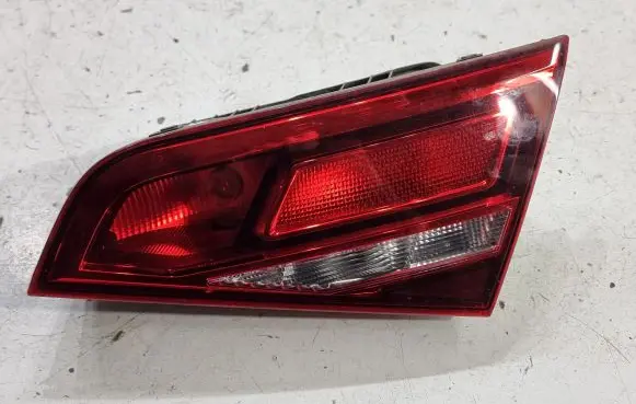 Audi A3 S3 8V Tailgate rear/tail lights 8V4945076