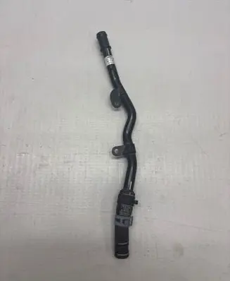 Skoda Kodiaq Engine coolant pipe/hose 06K121085