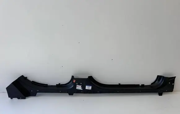 Ford Focus Side skirt front trim JX7B-A10130-AA