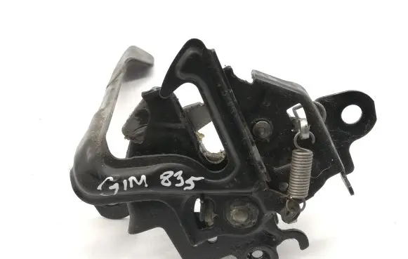 Toyota Yaris Engine bonnet/hood lock/catch
