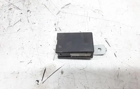 Mitsubishi Pajero Wing mirror control module MR583832