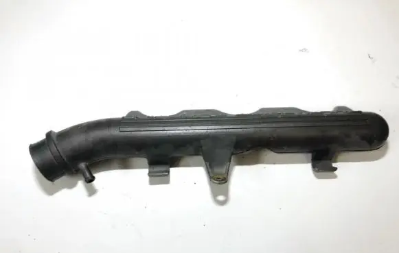 Chrysler Sebring (FJ - JX) Air intake hose/pipe 4663327