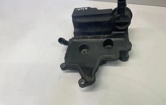Ford Galaxy Oil breather separator 9670033180