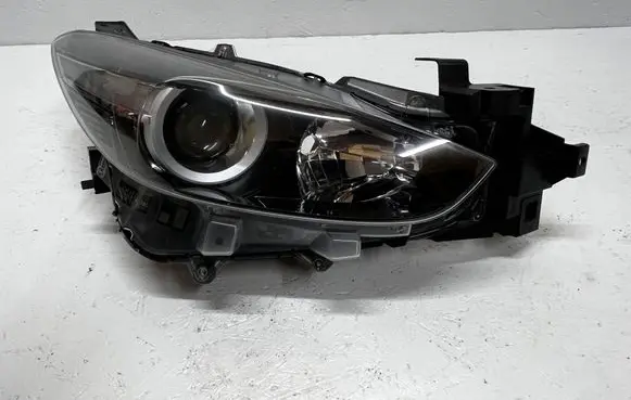Mazda 3 III Headlight/headlamp BACS-51030
