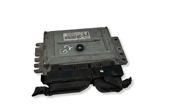 Nissan Note (E11) Engine control unit/module MEC37900