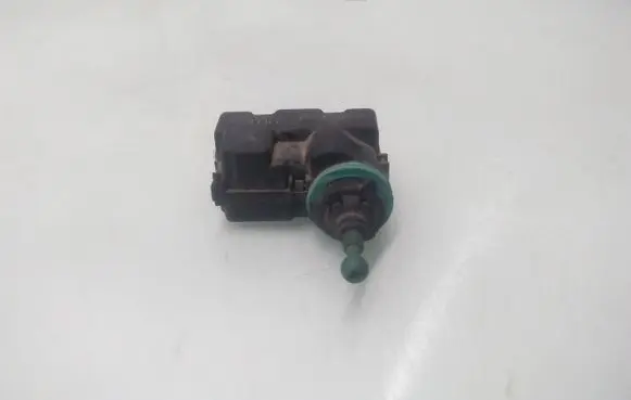 Headlight level adjustment motor