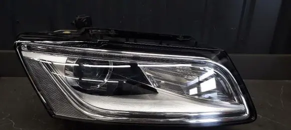 Audi Q5 SQ5 LED Daytime headlight 8R0941044C