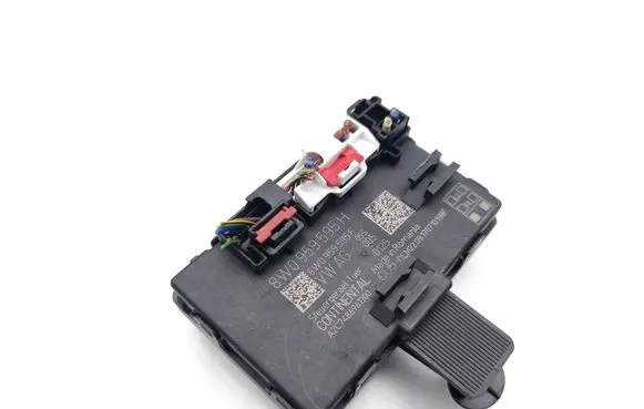 Audi A4 S4 B9 Door control unit/module 8W0959595H A2C7486961300