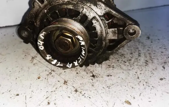 Nissan Primera Generator/alternator 23100AU000