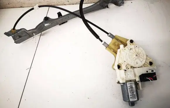 Renault Laguna III Sliding door window regulator with motor 827000001R