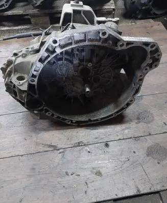 Manual 6 speed gearbox