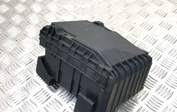 Audi TT TTS Mk2 Fuse box set 8J0907361 1K0937132F 8J0937124
