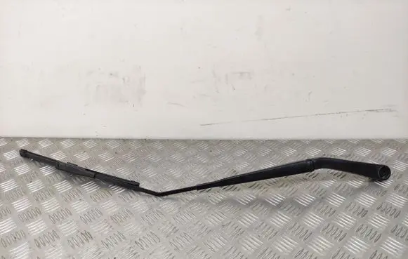 Nissan Juke I F15 Windshield/front glass wiper blade W000014867