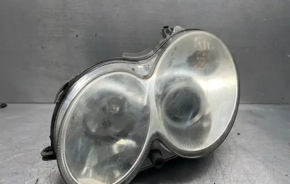 Mercedes-Benz CLK A209 C209 Headlight/headlamp 15697500
