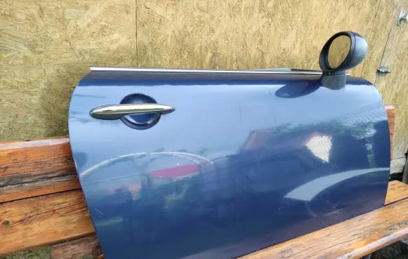 Door (2 Door Coupe)
