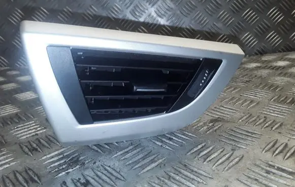 BMW 1 F20 F21 Dashboard side air vent grill/cover trim 9205356 507890