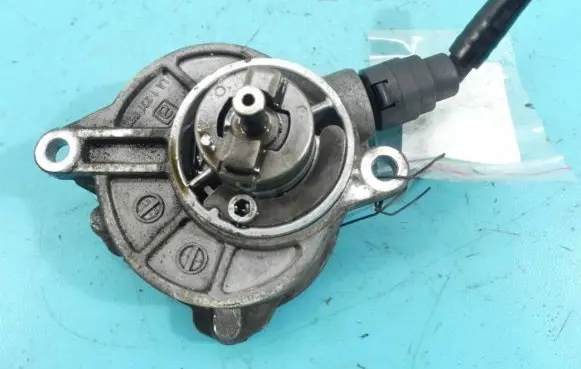 Vacuum pump