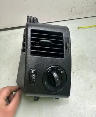 Mercedes-Benz Sprinter W906 Light switch 9065450504