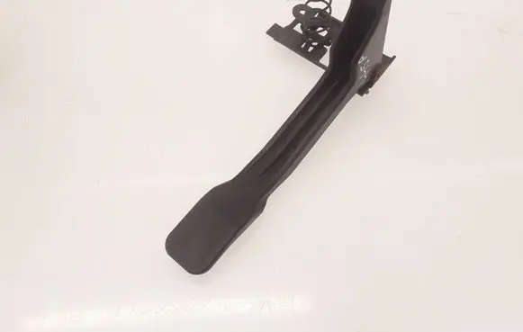 Renault Megane III Engine bonnet (hood) release handle