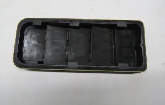 Volvo V60 Quarter panel pressure vent 8623444