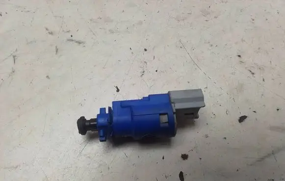 Renault Laguna II Brake pedal sensor switch 8200276359