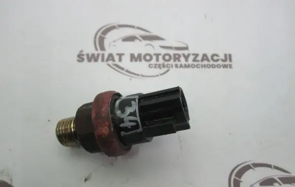 Nissan X-Trail T30 Oil pressure sensor 