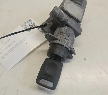 Audi A6 S6 C5 4B Ignition lock 4B0905851B