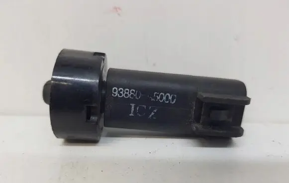 KIA Ceed Other engine bay part 93880-A5000