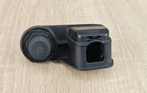 BMW 4 G22 G23 G24 G26 Tailgate check strap stopper 7441962