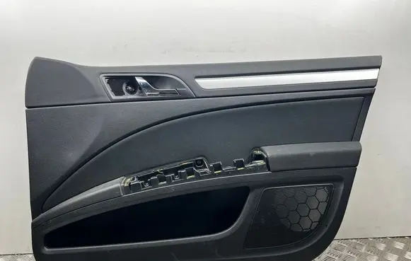 Skoda Superb B6 (3T) Front door card panel trim 3T1867012 320010113196120 3T1867006