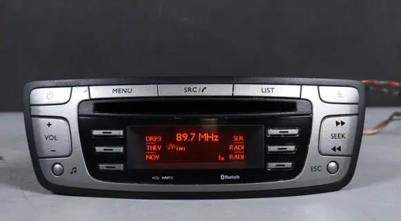 Peugeot 107 Radio/CD/DVD/GPS head unit 86120YV010 DEH2028ZC B0006485ZD