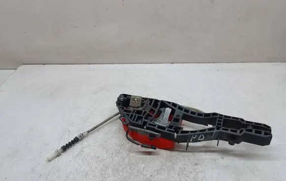 BMW 3 F30 F35 F31 Front door exterior handle/bracket 7321640