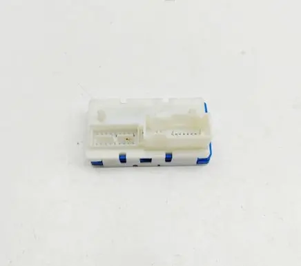 BMW X3 G01 Current control relay 8795478 55892110