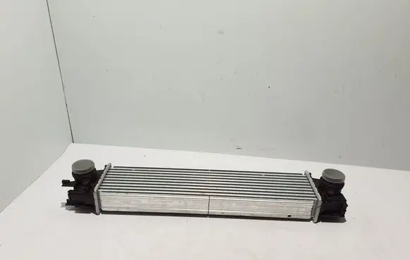 Volvo XC40 Intercooler radiator 31686408