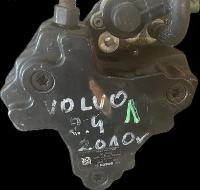 Volvo XC90 Fuel injection high pressure pump 0445010111 30756125