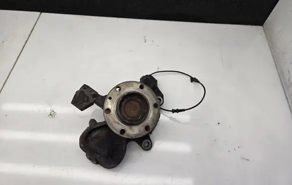 Mercedes-Benz Sprinter W906 Front wheel hub A906832 A9069050601