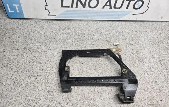 BMW 7 E38 Rear door exterior handle/bracket 51228245346