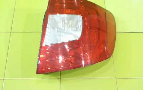 Skoda Superb B6 (3T) Rear/tail lights 3T9945096