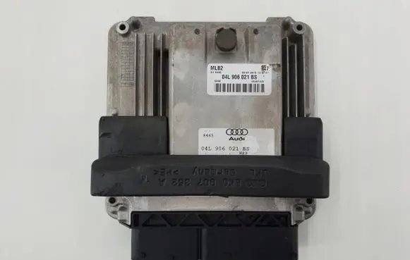 Audi A4 S4 B8 8K Engine control unit/module ECU