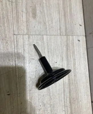 Ford Kuga II Spare wheel bolt