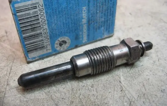Mercedes-Benz 100 W631 Glow plug 