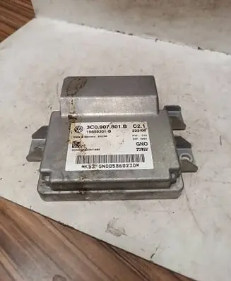 Volkswagen PASSAT B6 Hand brake control module 3C0907801B 15658301B