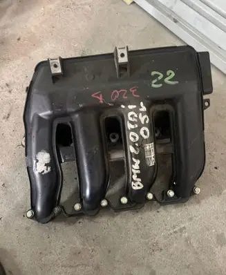 BMW X3 E83 Intake manifold 7795393
